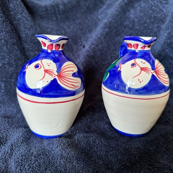 Solimene Vietri Italy Campagna Pesce Fish patterns, blue oil, and vinegar set - Picture 5 of 5